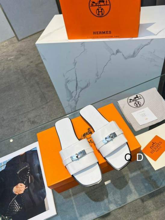 Picture of Hermes Slippers _SKUHermessz35-403CGDT03021742